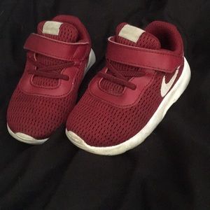 Toddler size 6c Maroon Nike’s